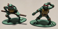 Teenage Mutant Ninja Turtle Figure & Accessory Lot Pre-Owned Play Wear No Breaks