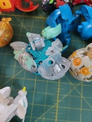 Huge Lot of 20+ Bakugan Battle figures Bundle Mixed Set “SEE PHOTOS”