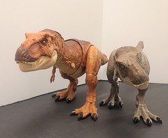 2 -Mattel Jurassic Park Tyrannosaurus Rex 22″ 1- Walking/Sound Unbranded