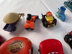 DISNEY PIXAR CARS MIXED SIZES & COLORS & DESIGNS QTY 15