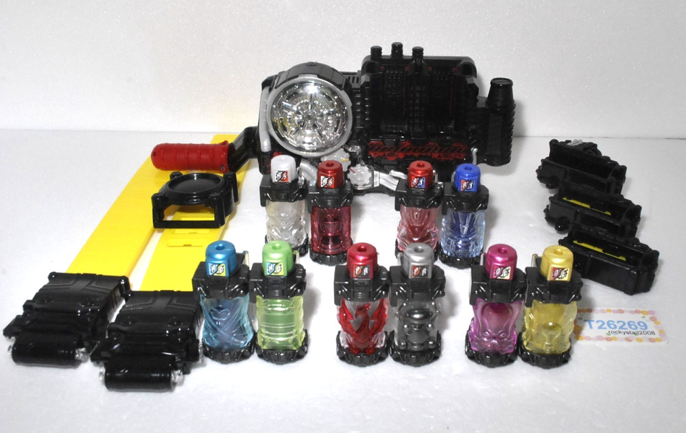 Kamen Rider Build DX Build Driver + 10 DX Best Match Full Bottle + Holder BANDAI