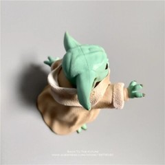 Grogu Baby With Gift Box Yoda The Child Mandalorian 8CM Action Figure Star Wars