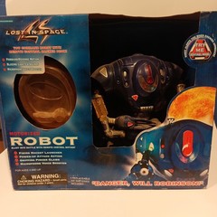 Vintage 1997 Trendmasters Lost in Space Motorized Remote Controlled Robot