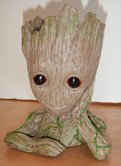SAN DIEGO COMIC CON MARVEL GUARDIANS OF THE GALAXY BABY GROOT PLANTER, NOS