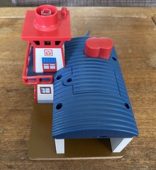 Learning Curve Wooden Thomas Train Lights & Sounds Harold’s Helipad! Read