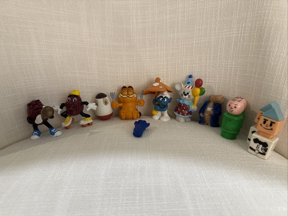 Smurf, California Raisins, Garfield, ET 12pc Lot Vintage Nostalgia 70s & 80s