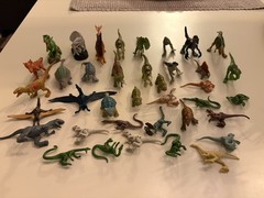 Lot of 30 + Jurassic World Mini Figures Dinosaur Toys