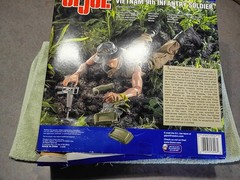 Vietnam 9th Infantry Soldier G.I. Joe 12″ Action Figure Set 2001 damaged box