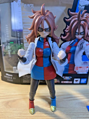 Bandai Dragon Ball Z Lab Coat Android 21 5 in Action Figure