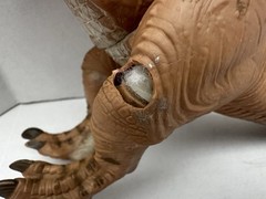 Vintage 1993 Jurassic Park Young T-Rex w/ Dino Damage Wound Piece JP06 Kenner