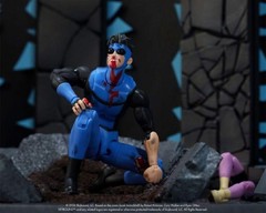 Invincible (TV) Invincible (Bloody) SDCC Exclusive 1:12 Action Figure – Presale