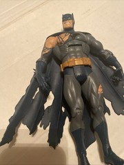 DC DIRECT BATTLE DAMAGED BATMAN INFINITE CRISIS SERIES 2 ACTION FIGURE