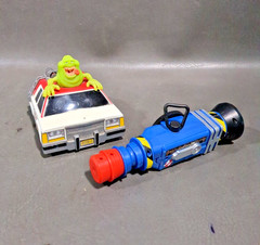 Lot Of Ghostbusters Items Vintage Kenner Ecto-1 Plush Stay Puft Slimer Toys