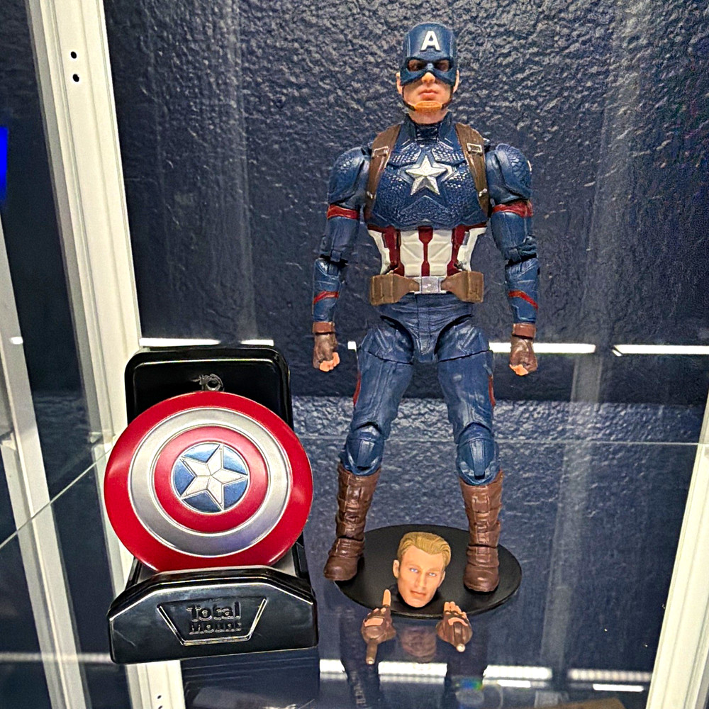 Captain America Action Figure w/ Shield Alternate Head & Hands Plastic