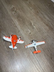 Disney Planes Racing Dusty Crophopper #7 & El Chupacabra Die Cast Lot