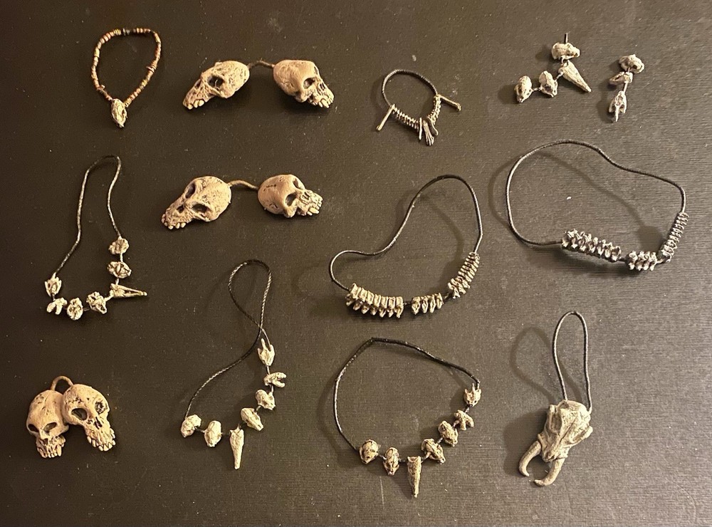 Neca predator lot of 11 bone skull amulet necklaces (F) accessory fodder