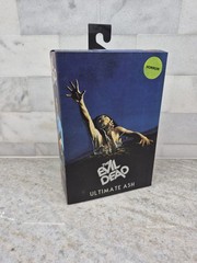 NEW NECA The Evil Dead “ULTIMATE ASH”