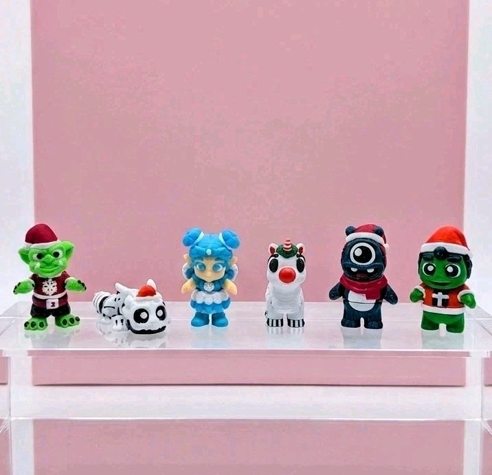 Wigglitz Christmas Collection Assortment Lot of 6 Fantasy Figures 3D Articulated