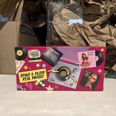 MGA’s Miniverse Real Music Record Player Mini Collectibles Mini Playable Record