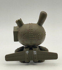 A-10 Tank Destroyer (Green) 1/20 Art of War by DrilOne x Kidrobot *READ DESC*