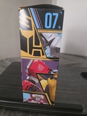 Hasbro Transformers Grimlock Studio Series SS 07 BUZZWORTHY Bumblebee Sealed new