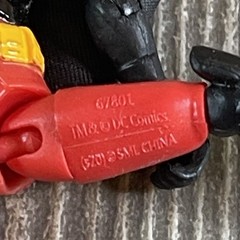 DC Comics Robin Action Figure Red Black Yellow Hooded Cape Articulated