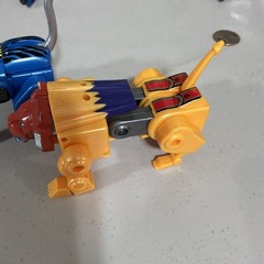 Robo-Kats Lion Cat Fighting Transformable Robots Tek Toys Robot Action Figure