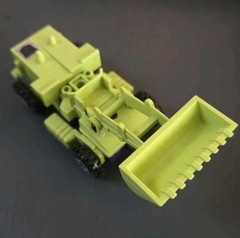 Constructicons (Mixmaster, Scavenger, and Hook) from the original TransformerG1