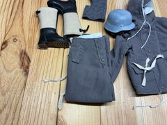 3R DID/AL/UJINDOU UD9041 GERMAN PANZERGRENADIER KHARKOV 1943 WINTER UNIFORM
