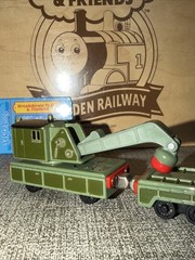 BREAKDOWN TRAIN CRANE ! THOMAS FRIENDS TRAIN Diecast TAKE N PLAY ALONG Card