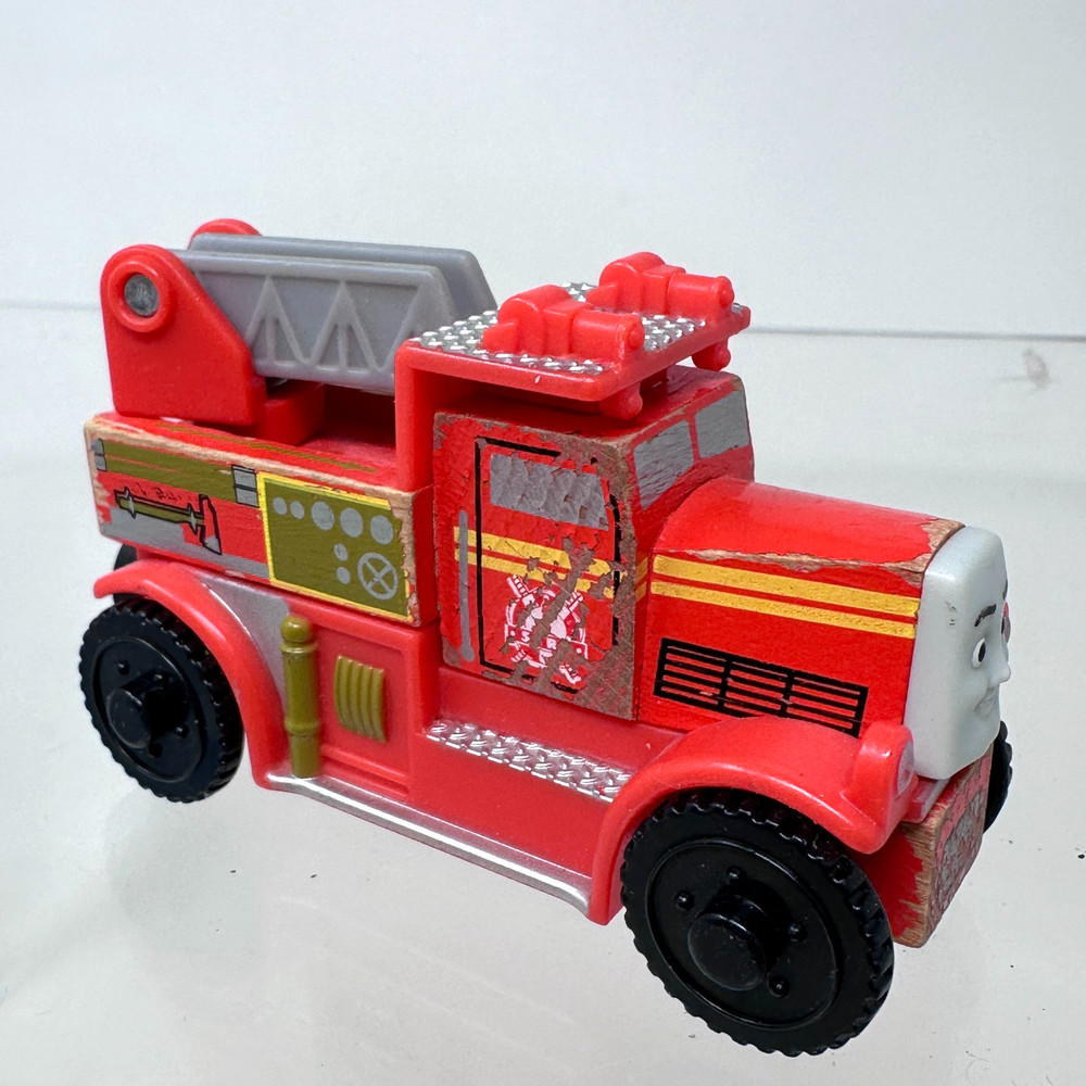 Thomas & Friends Wooden Railway Flynn Fire Truck Train Wood Engine Red