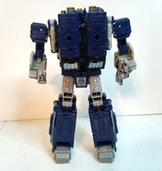 SOUNDWAVE Transformers Legacy Voyager Class Cybertronian Mode COMPLETE