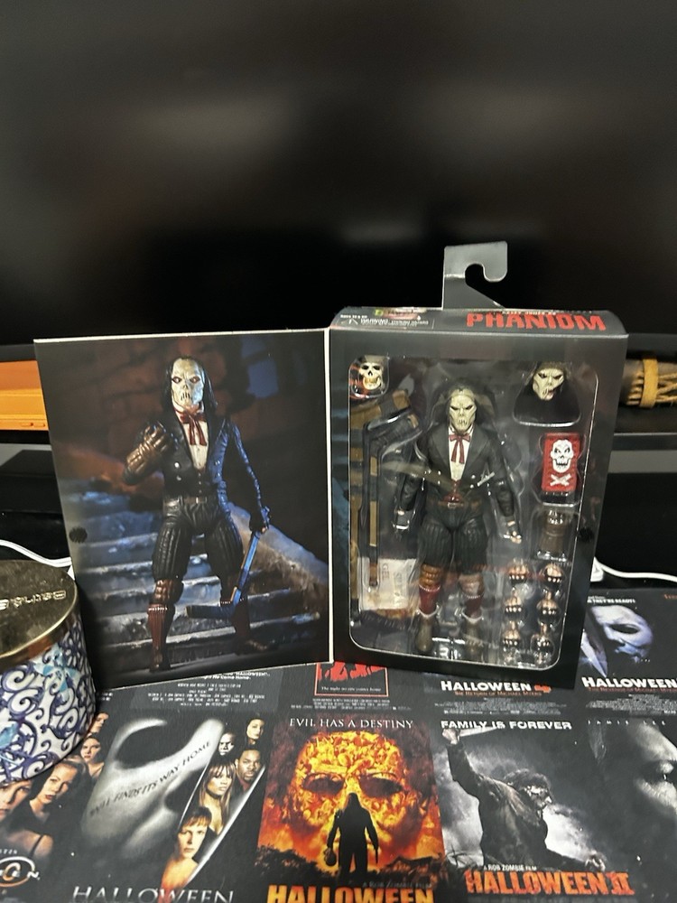 NECA TMNT x Universal Monsters Ultimate Casey Jones Phantom Figure w/ Stick