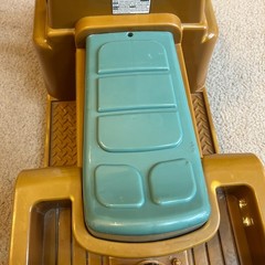 Disney Pixar Cars Tow Mater 6V Battery Powered Ride On Read Description