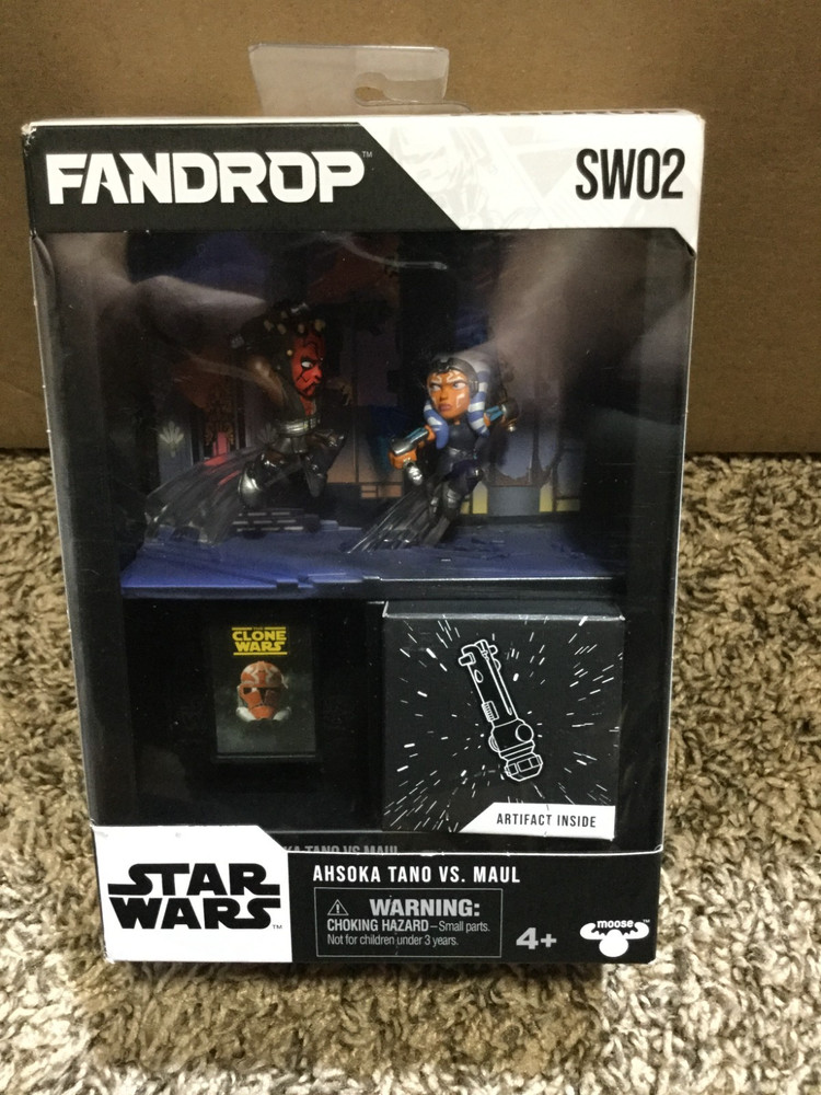 AHsoka Tano vs Maul STAR WARS Fandrop SW02 posed figure DIorama with accessory