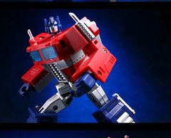 10CM Mini Transforming Robot Commander Bee Pocket Series Car Action Figure Toy