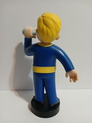 Fallout 76 Vaut Boy Drinking 6.25″ inch vinyl figure statue Culturefly 2019