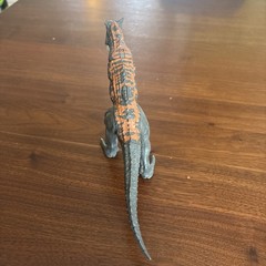 Jurassic World Dominion Owen Escape Carnotaurus Dinosaur Figure used