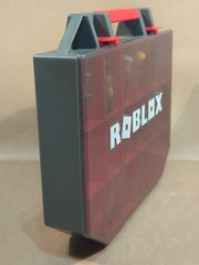 Roblox Carrying Case Action Figure Lot W/ 20 Figures & Accessories