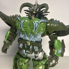 Transformers Age of the Primes The Thirteen Liege Maximo Leader Class
