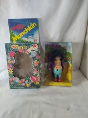 1975 Mego Wizard Of Oz Mayor of Munchkinland Munchkin Figure W/Box