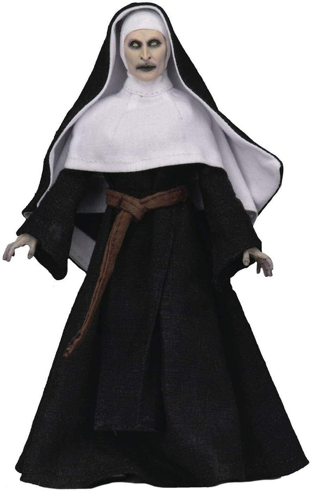Nun Valak 8 inch Action Figure Retro Neca