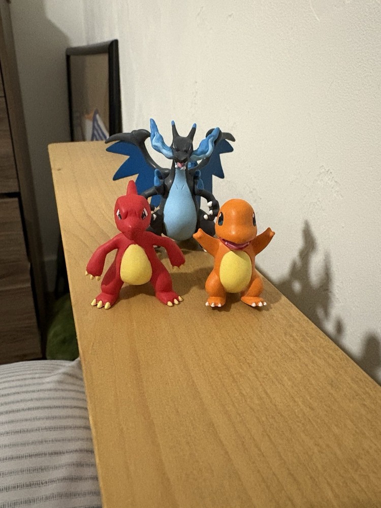 Pokemon Mega Charizard X Exclusive Figure 3-Pack Set “Charmander & Charmeleon”