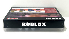 ROBLOX ZOMBIE ATTACK PLAY SET 20 PCS 4 FIGURES + EXCLUSIVE VIRTUAL ITEM JAZWARES