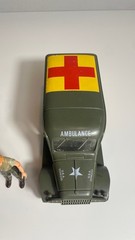 Vintage M.A.S.H Mash Medical Unit Ambulance & Jeep w Hot Lips Figure 1981