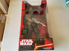 Disney Star Wars talking Finn action figure 13.5″ The Force Awakens BRAND NEW