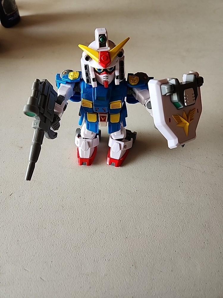 2x SD Gundam Force Superior Defenders CAPTAIN GUNDAM Action Figure & another