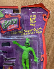 VTG 2000 THE GRINCH ACTION FIGURE EXTREME SUPER SCOOT W/BENDABLE FIGURE SCOOTER