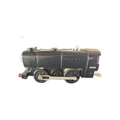 Thomas & Friends – Lot of 5 Trains – Thomas the Train- Mattel 2009 – Do Not Work