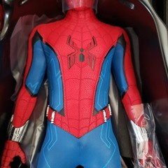 hot toys D23 expo , spiderman exclusive